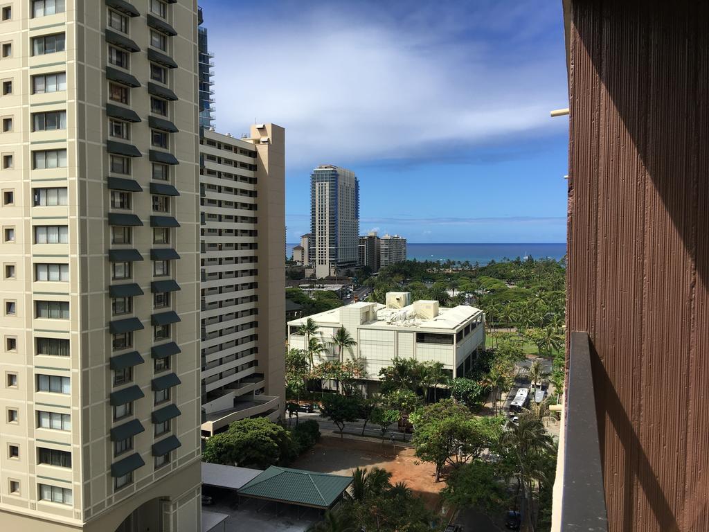 Wyndham Vacation Resorts Royal Garden At Waikiki Гонолулу Экстерьер фото